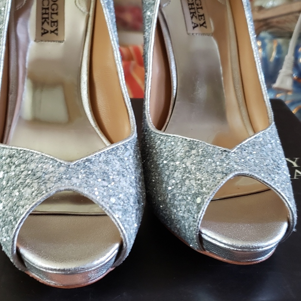 BADGLEY MISCHKA.